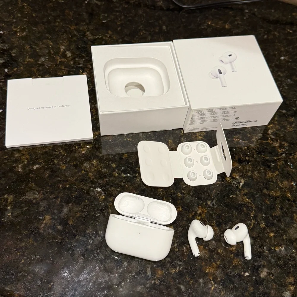 Apple AirPods Pro 2